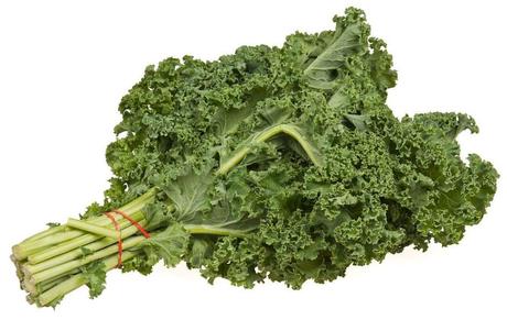 Kale, rica en minerales, vitaminas y antioxidantes