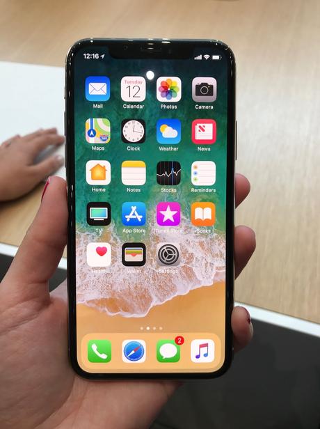 El iphone de apple vendió 6 millones de Iphones el pasado Viernes negro