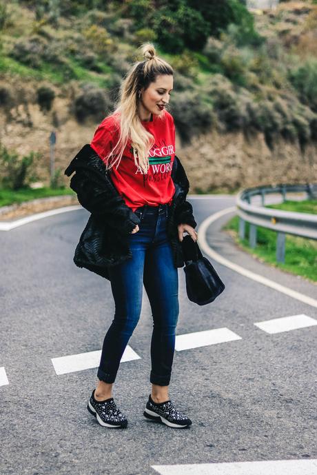 RED TEE & SALSA JEANS