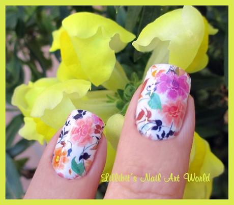 Flores MilVart N220 con anillo a juego Flores MilVart N220 con anillo a juego
