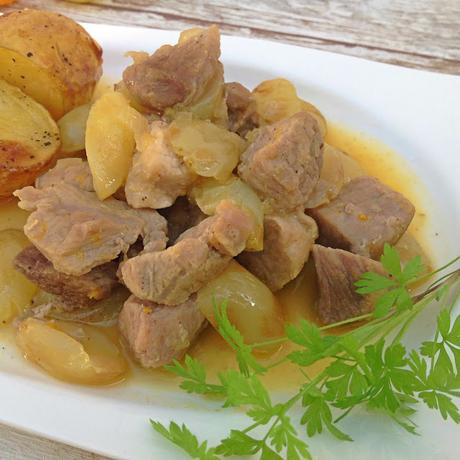 Carne de cerdo con mandarinas y uvas Carne de cerdo con mandarinas y uvas