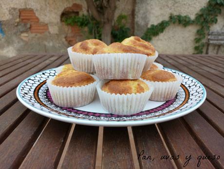 Magdalenas de queso y bacon (tradicional o Thermomix) Magdalenas de queso y bacon (tradicional o Thermomix)