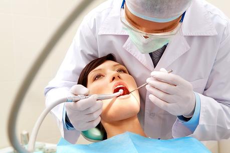 La importancia de elegir una buena clínica odontológica La importancia de elegir una buena clínica odontológica