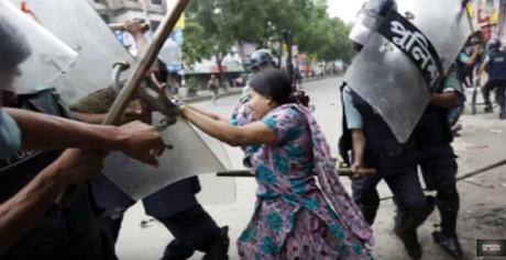 Fast Fashion: la cara grotesca de la moda (Trabajo esclavo y contaminación) Fast Fashion: la cara grotesca de la moda (Trabajo esclavo y contaminación)