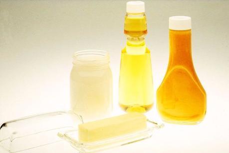 Mantequilla o aceite de oliva ¿Cuál es más conveniente? Mantequilla o aceite de oliva ¿Cuál es más conveniente?