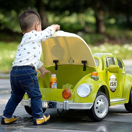 Resultado de imagen de jugar con coches eléctricos desarrollo infantil