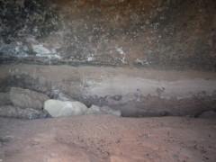 Ujados: cuevas de Mingolarrio y del Tio Gorillos
