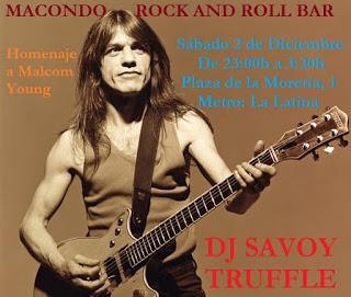 Pinchada homenaje a Malcom Young de Dj Savoy Truffle en Macondo.