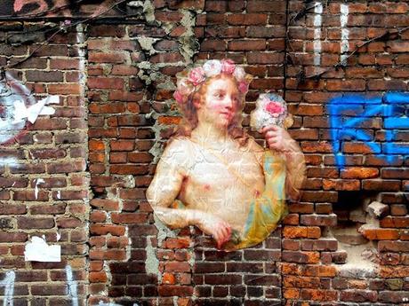 Pinturas clasicas en los muros de la ciudad Pinturas clasicas en los muros de la ciudad