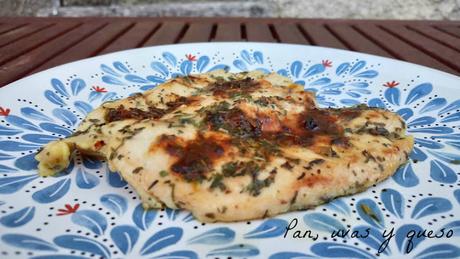 Pechuga de pollo a las hierbas con limón Pechuga de pollo a las hierbas con limón