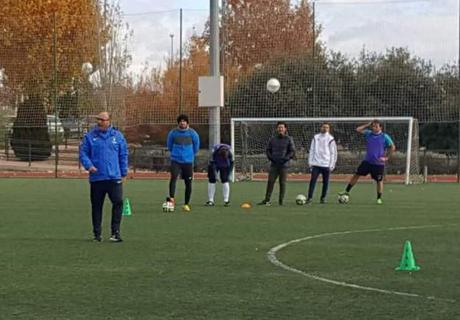 Presentación del proyecto AFA Angola en la Universidad europea del Real Madrid-2