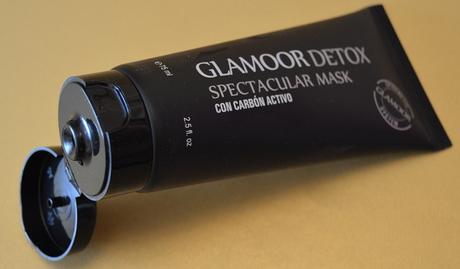 “Glamoor Detox” de GLAMOOR MADRID – una espectacular mascarilla negra con carbón activo