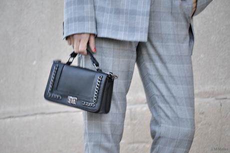 TRAJE PRINCIPE DE GALES