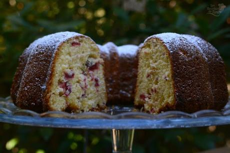 Bundt cake con arándanos rojos 01