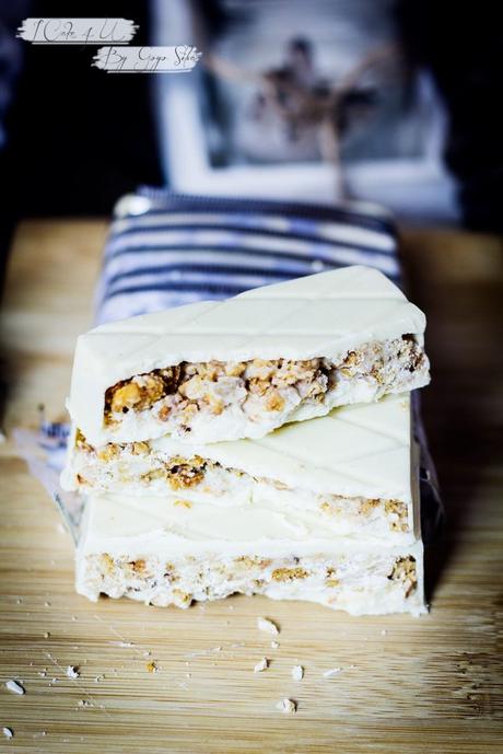 Turrón de Chocolate Blanco con Cornflakes y Kikos