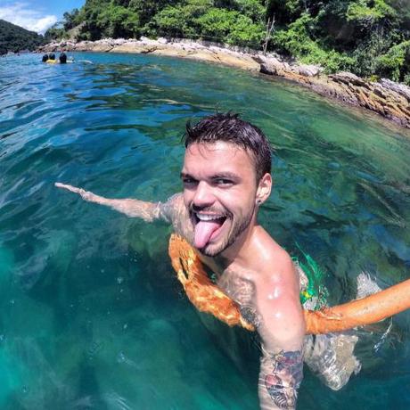 Nos siguen pegando abajo 13321746_1418298714862246_8301518856997322386_n.jpg