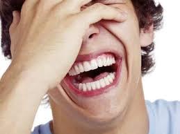 El significado de soñar con una broma.