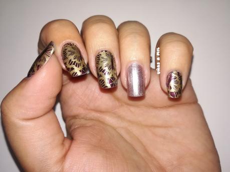 Manicura en marrón y dorado, ideal para navidad