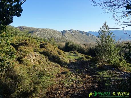 Bajando del Caldoveiro a los Puertos de Marabio