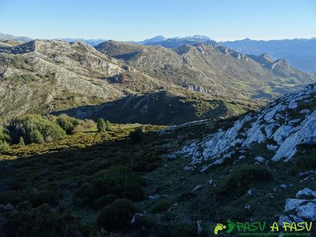 RUTA al CALDOVEIRO y PEÑA CRUZADA desde MARABIO Bajando del Caldoveiro