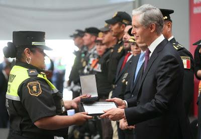 OFRECE ALFREDO DEL MAZO AUMENTO SALARIAL Y MEJORES PRESTACIONES A POLICÍA ESTATAL