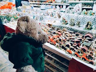 ENIGMA DE ADVIENTO. LA PLAZA DE LAS COLES ENIGMA DE ADVIENTO. LA PLAZA DE LAS COLES