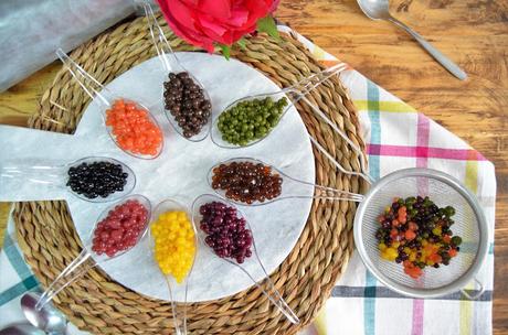 COMO HACER FALSO CAVIAR CON AGAR-AGAR falso caviar, como hacer falso caviar, como hacer falso caviar con agar-agar, falso caviar con agar-agar, esferificaciones, esferificaciones con agar-agar, esferificaciones caseras, falso caviar casero, las delicias de mayte,