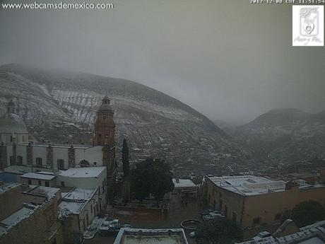Vuelve a caer nieve en Real de Catorce