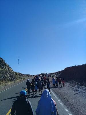 Procesión en Piedra del Águila por el Día de la Virgen
