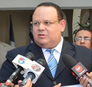 Nieto de Trujillo sin los requisitos para ser candidato presidencia.