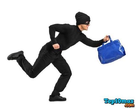 Soñar con robo o estar sufriendo algún daño Soñar-con-robo-sufriendo-algún-top-10-pesadillas-mas-comunes