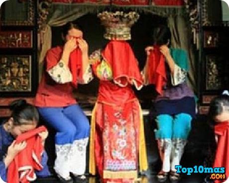 Llorar-top-10-tradiciones-raras-casamientos