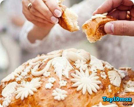Pan-y-Sal-Rusia-top-10-tradiciones-raras-casamientos