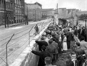 Un recordatorio del muro de Berlín; 29 años del inicio del fin