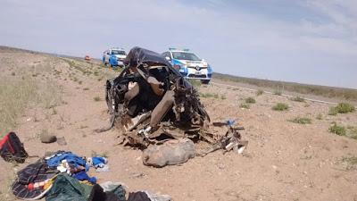 Impresionante choque en Piedra del Águila entre un auto y un camión de Pollolín