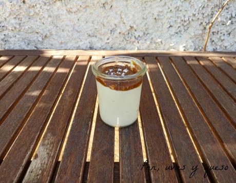 Flan de queso con salsa de turrón de Jijona (tradicional o Thermomix) - #NavideñizateTS Flan de queso con salsa de turrón de Jijona (tradicional o Thermomix) - #NavideñizateTS