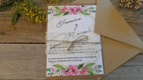 Invitaciones con Encaje para Novias muy Románticas https://misecretosdebodashop.blogspot.com.es/2017/12/invitacion-fresias-rosas.html