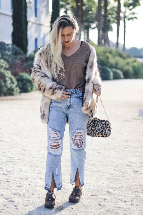 FUR COAT & METALLIC SNEAKERS