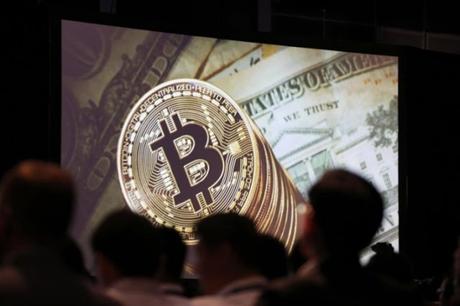 El #bitcóin irrumpe en el #mercado de futuros entre dudas sobre su fiabilidad #Dinero #Finanzas El #bitcóin irrumpe en el #mercado de futuros entre dudas sobre su fiabilidad #Dinero #Finanzas