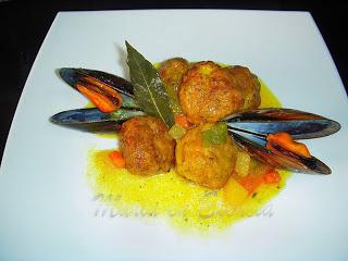 Albóndigas de sepia en salsa Albóndigas de sepia en salsa
