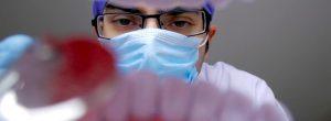 Reemplazo permanente del diente en pacientes con enfermedad de las encías ¿Está esperando una odontología actualizada? Los últimos métodos para el reemplazo permanente de dientes