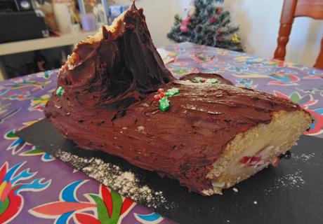 Tronco de navidad con fresas Tronco de navidad con fresas