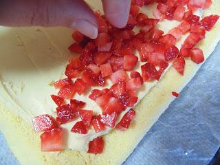 Tronco de navidad con fresas Tronco de navidad con fresas