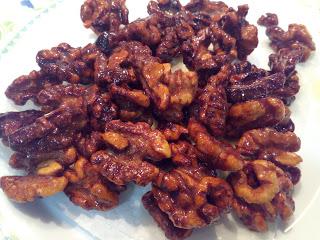 NUECES FRITAS CON MIEL (RECETA CHINA PERO CON SABOR A MALAGA) NUECES FRITAS CON MIEL (RECETA CHINA PERO CON SABOR A MALAGA)