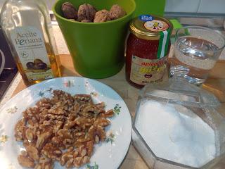 NUECES FRITAS CON MIEL (RECETA CHINA PERO CON SABOR A MALAGA) NUECES FRITAS CON MIEL (RECETA CHINA PERO CON SABOR A MALAGA)