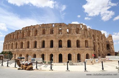 Desierto, playa y cultura en Túnez. Anfiteatro_El Djem_Tunez