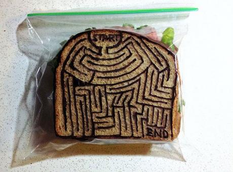 Un Papá dibuja en las bolsas de sándwich de sus hijos todos los benditos días Un Papá dibuja en las bolsas de sándwich de sus hijos todos los benditos días