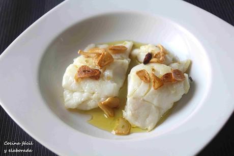 BACALAO A BAJA TEMPERATURA CON AJO Y GUINDILLA BACALAO A BAJA TEMPERATURA CON AJO Y GUINDILLA