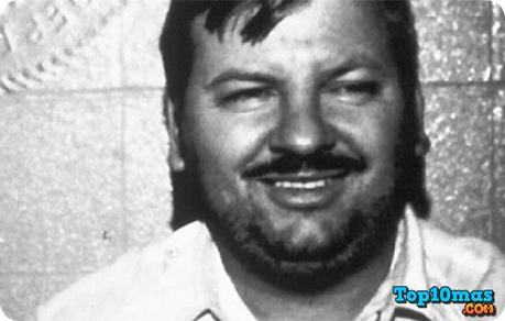 John Wayne Gacy John-Wayne-Gacy-top-10-peores-asesinos-seriales