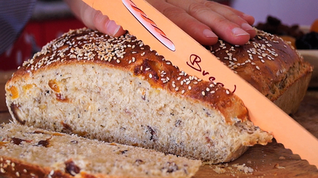 PAN DE FRUTAS Y SEMILLAS PAN DE FRUTAS Y SEMILLAS